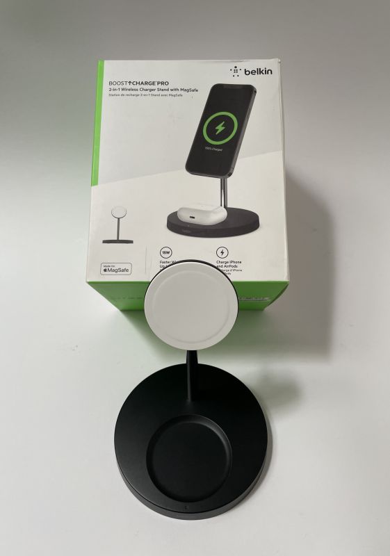 Belkin Boost Charge Pro 2-in-1 Wireless Charger Stand with MagSafe Black