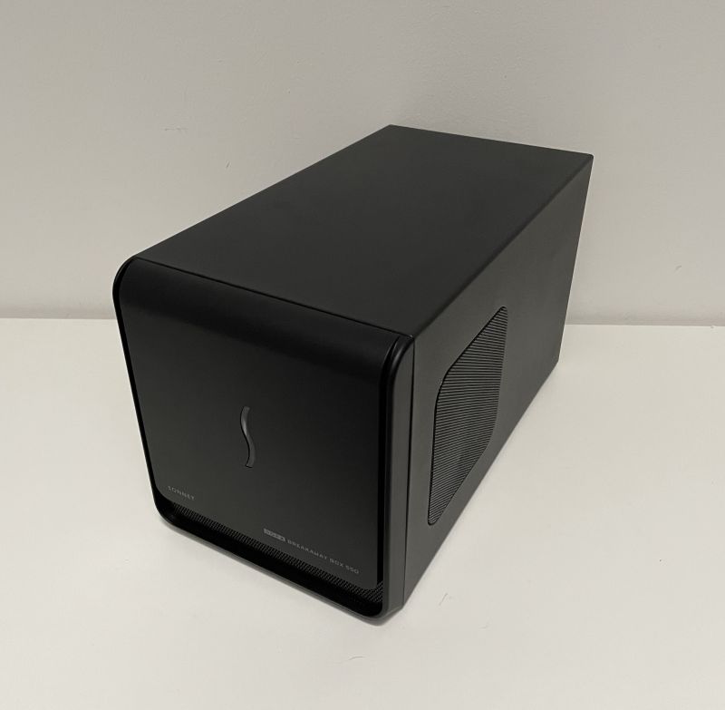 eGFX Breakaway Box for AMD and NVIDIA GPUs